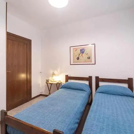 Apartment G10